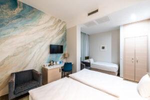 atrium-fashion-hotel-standard-room-extra-bed