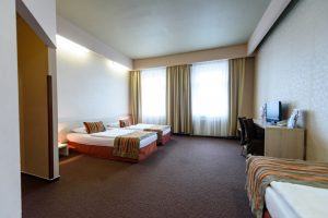 star-city-hotel-triple-room