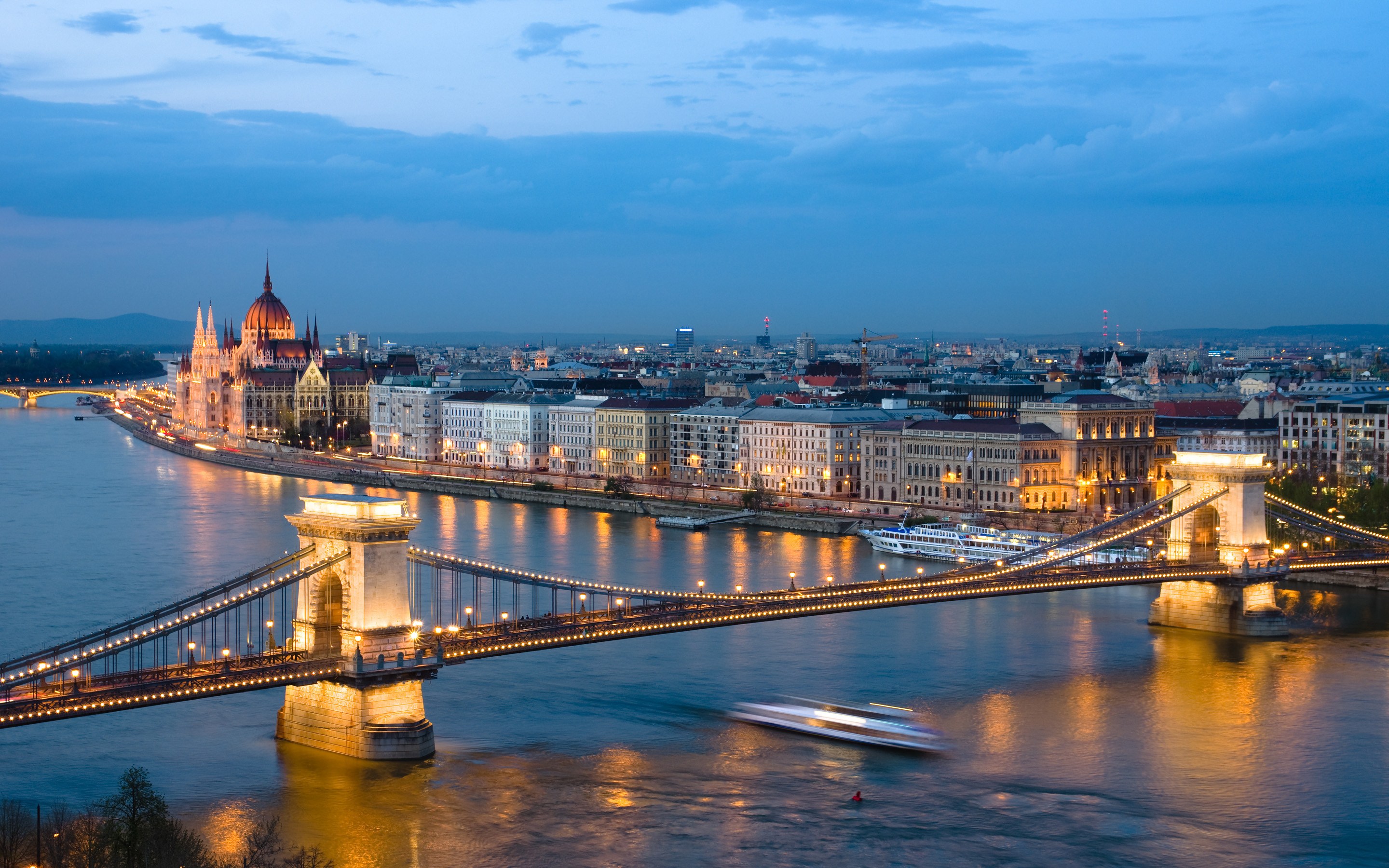 Будапешт. Венгрия Будапешт Дунай. Река Дунай Будапешт. Река Дунай в Вене. Венгрия столица Будапешт.